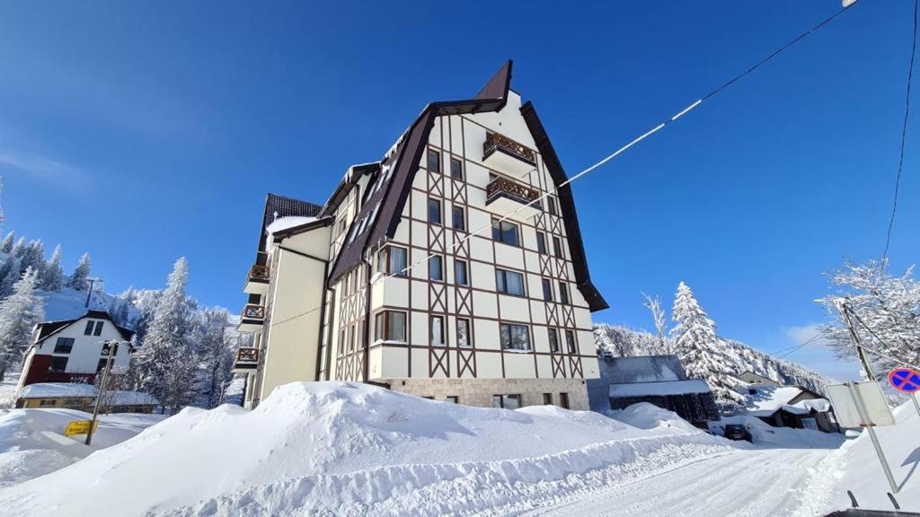Exclusive Apartments - Nivalis Jahorina - Chambres d’hôtes Jahorina