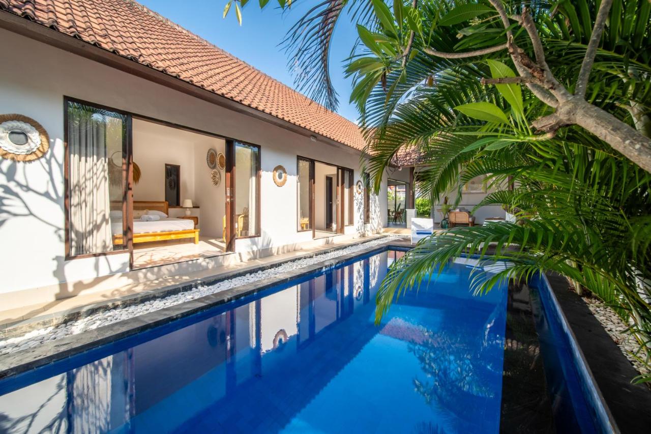 Free pick-up Balinese style tropical private pool villa with 2 bedrooms - B&B
