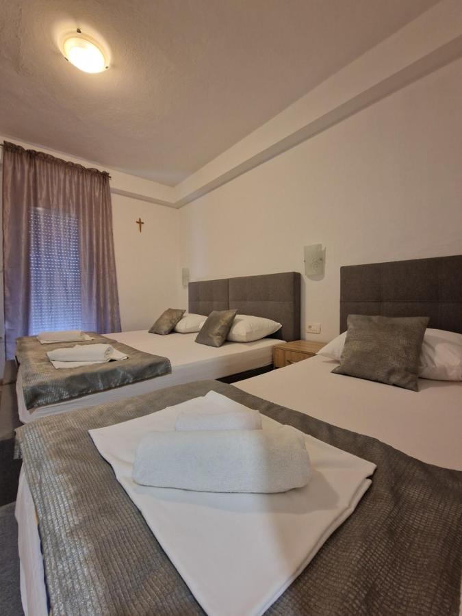 Comfort Triple Room