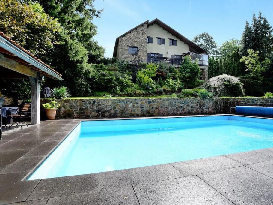 Villa met zwembad rust en ruimte - B&B