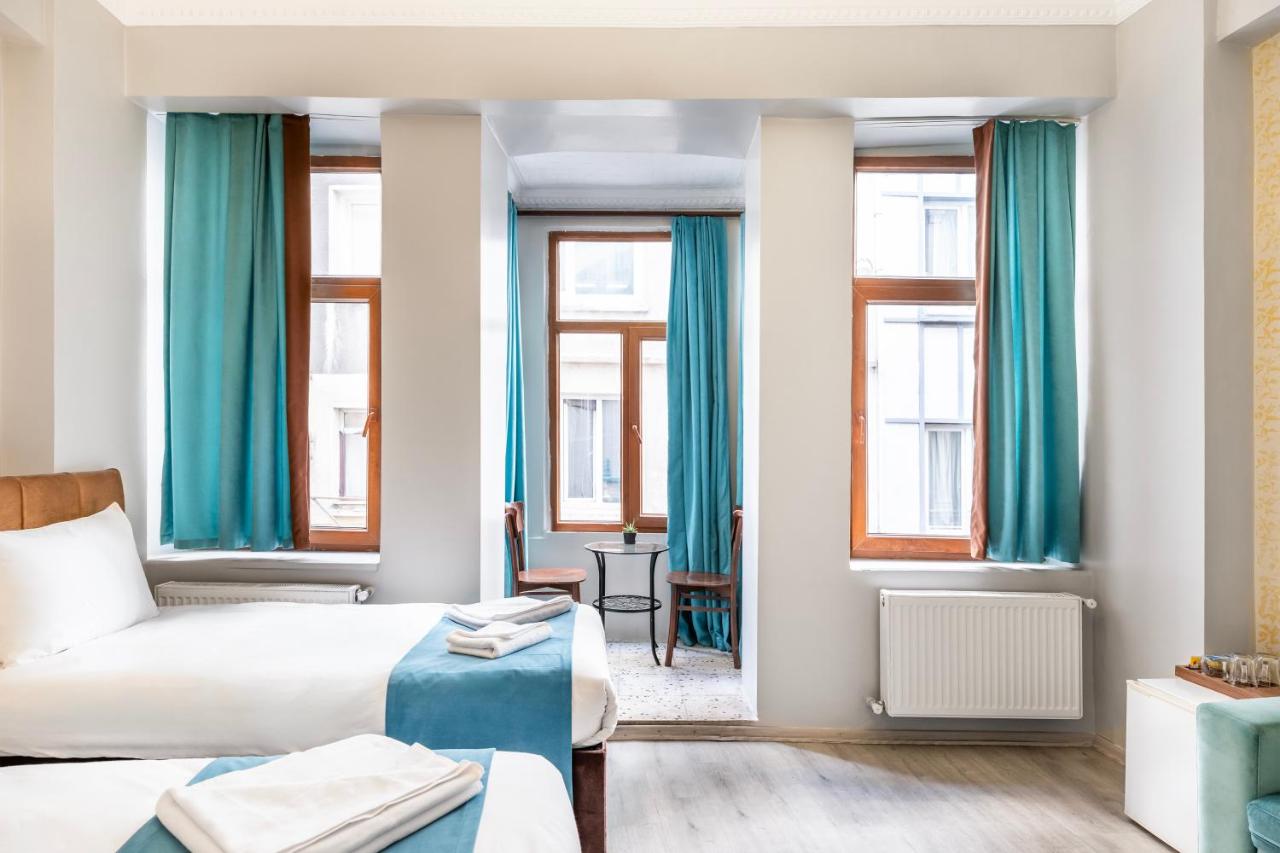 Deluxe Double Room with Extra Bed