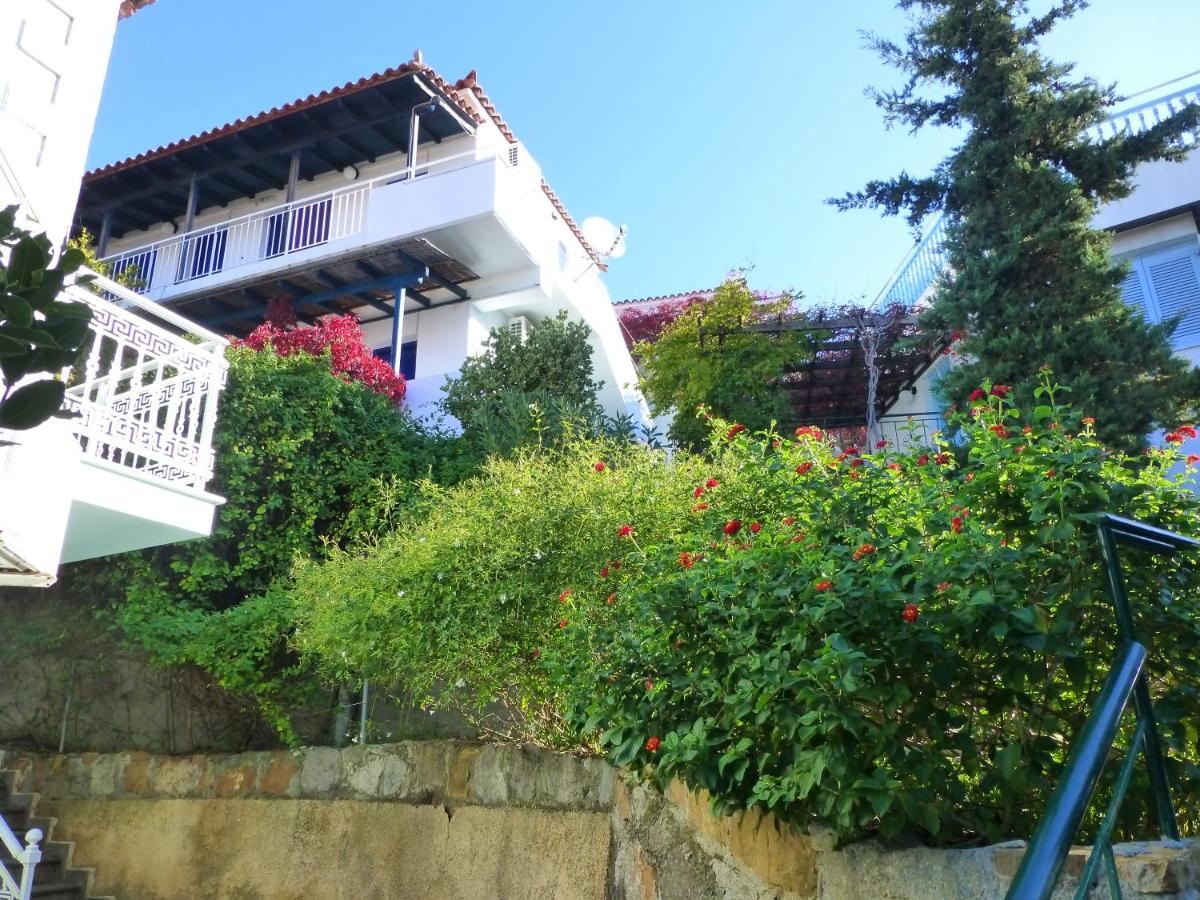 Efterpi - B&B Mýrina