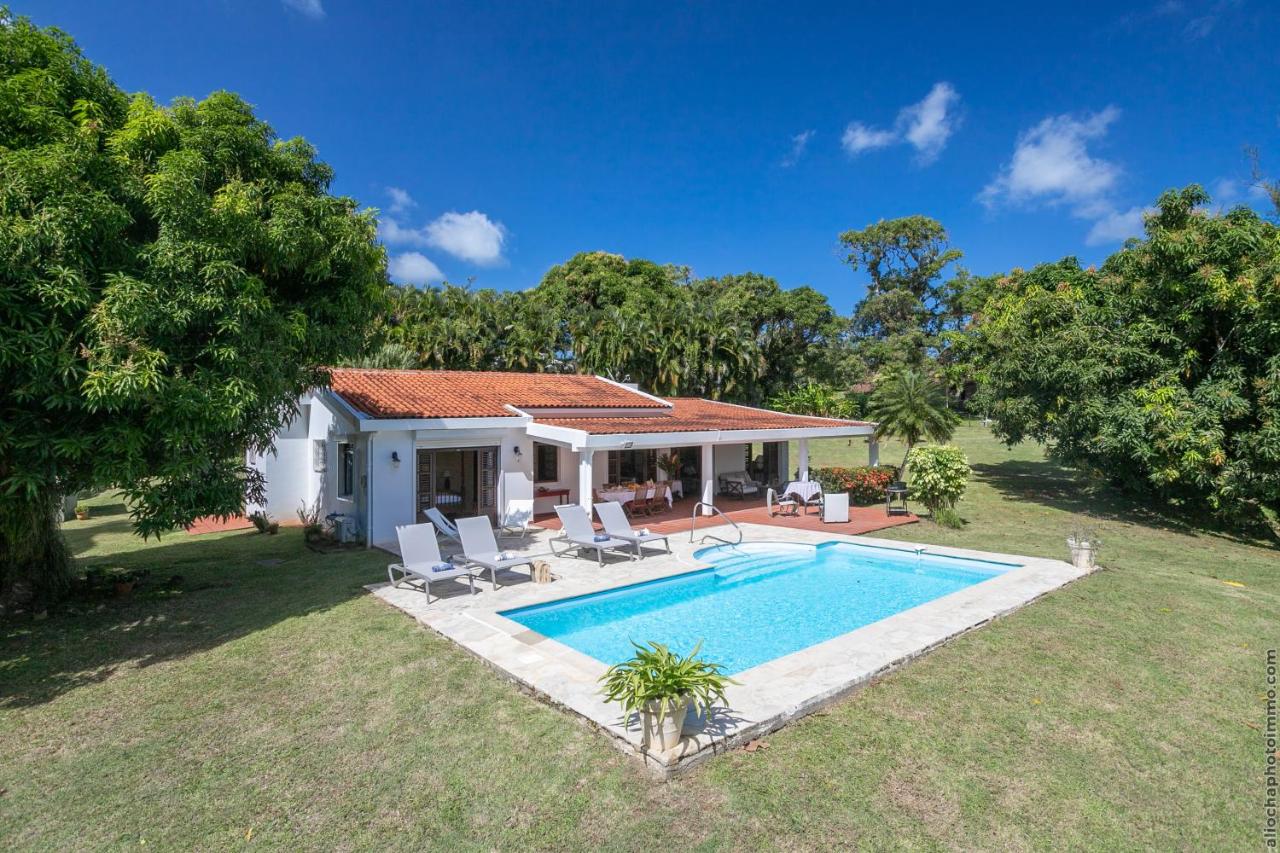 Villa d'exception tout confort au coeur de la nature avec piscine privée - 3 chambres ! - B&B