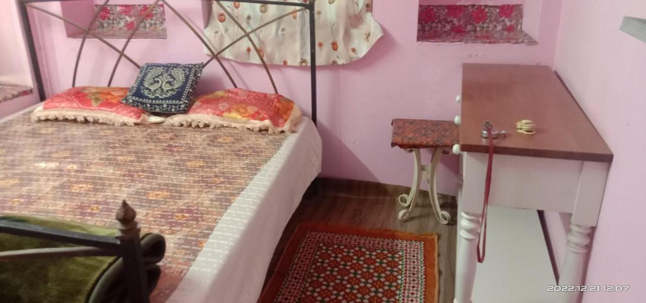 Chambre Double avec Salle de Bains Commune