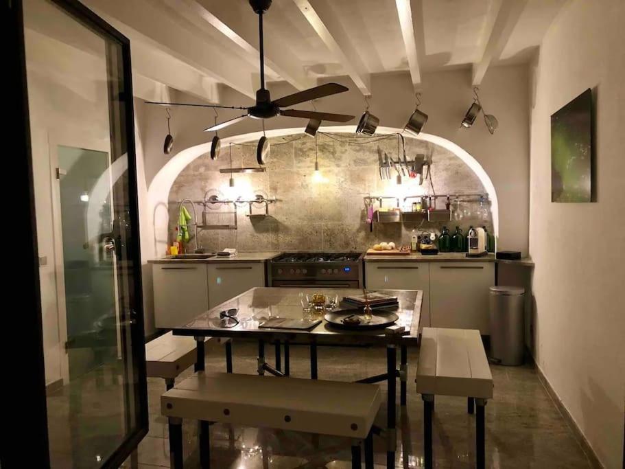 Saniertes Dorfhaus im Herzen der Altstadt - Bed and Breakfast