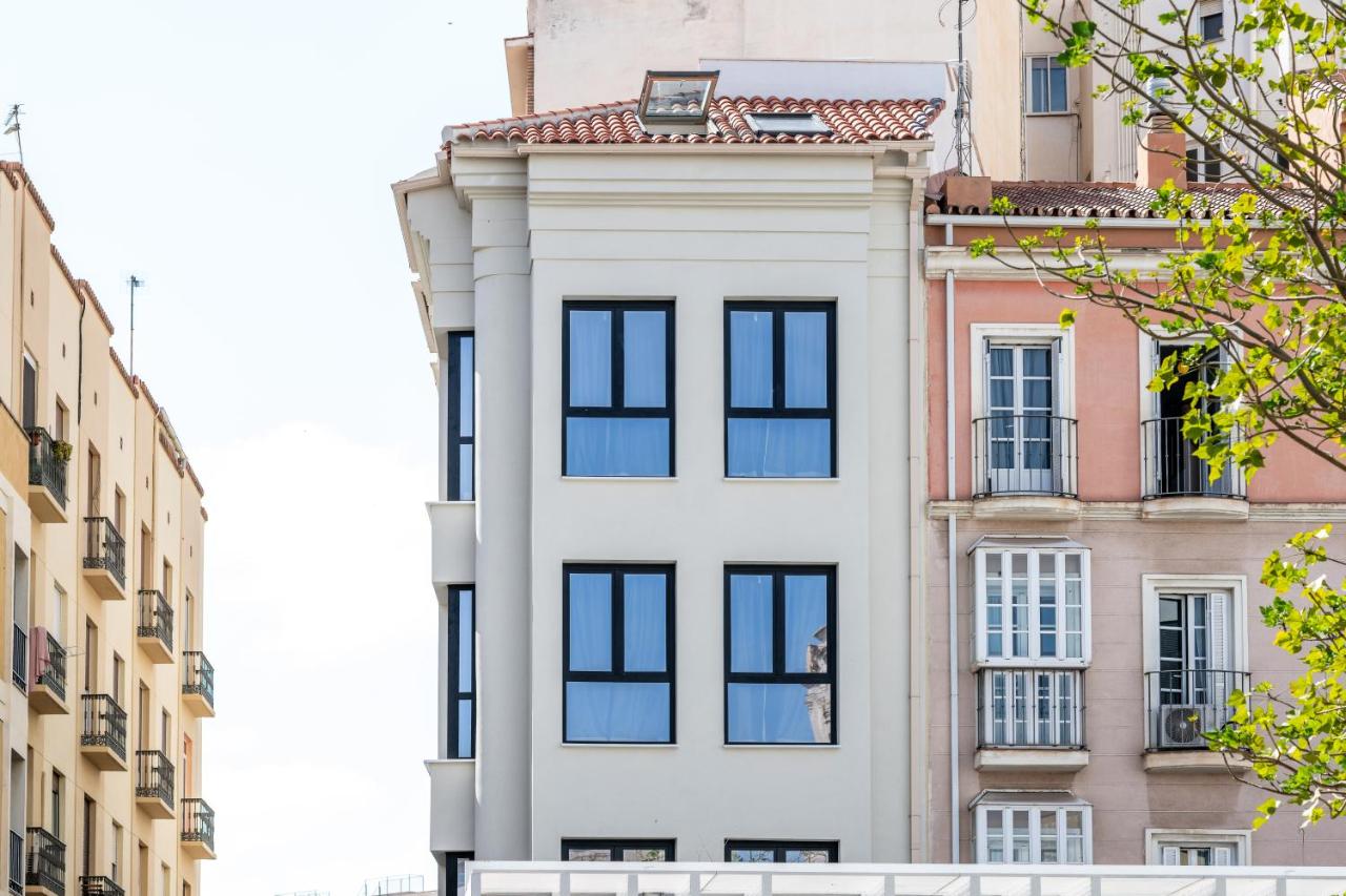 Apartment with Park View