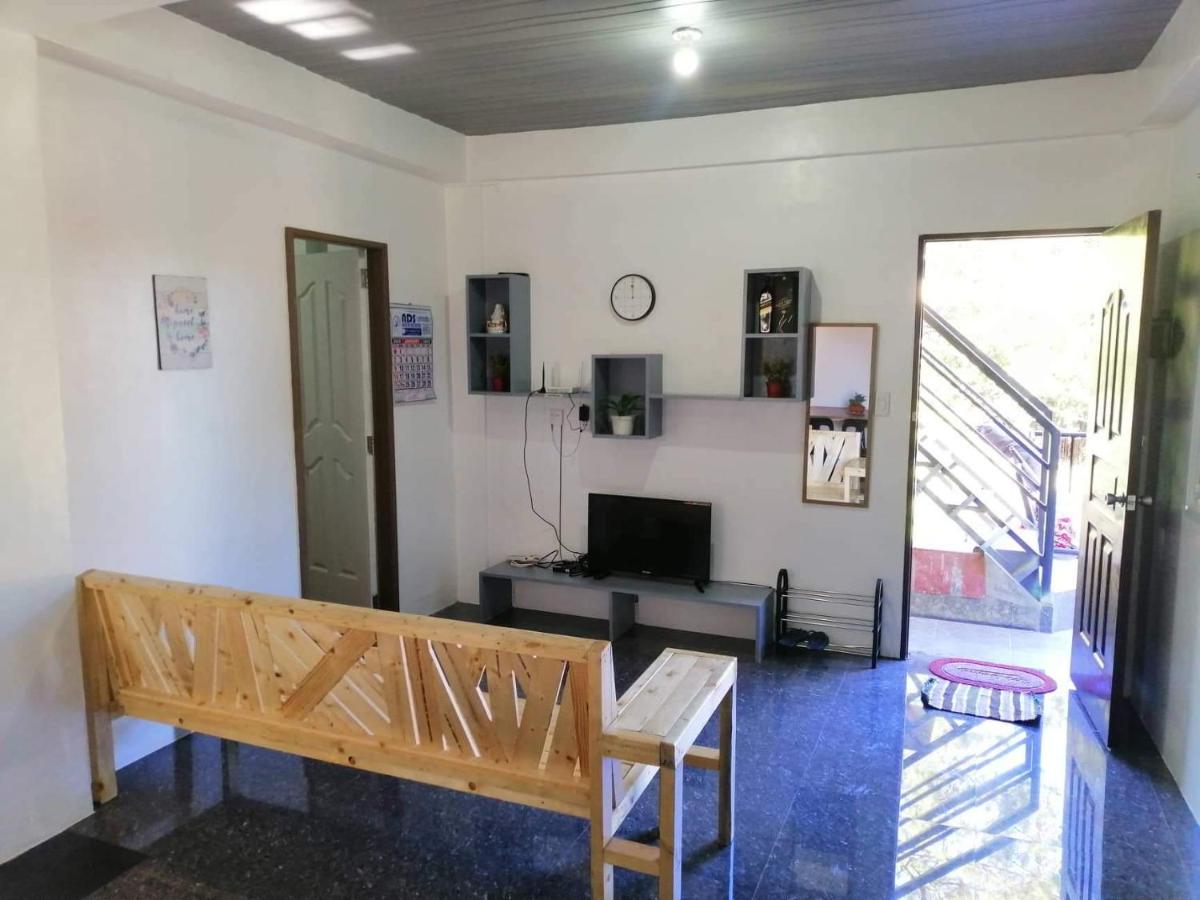 Amara Transient - 2 Bedroom Apartment - B&B Tuding
