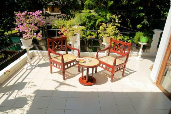 Holiday Nest Bed & Breakfast - Bed and Breakfast
