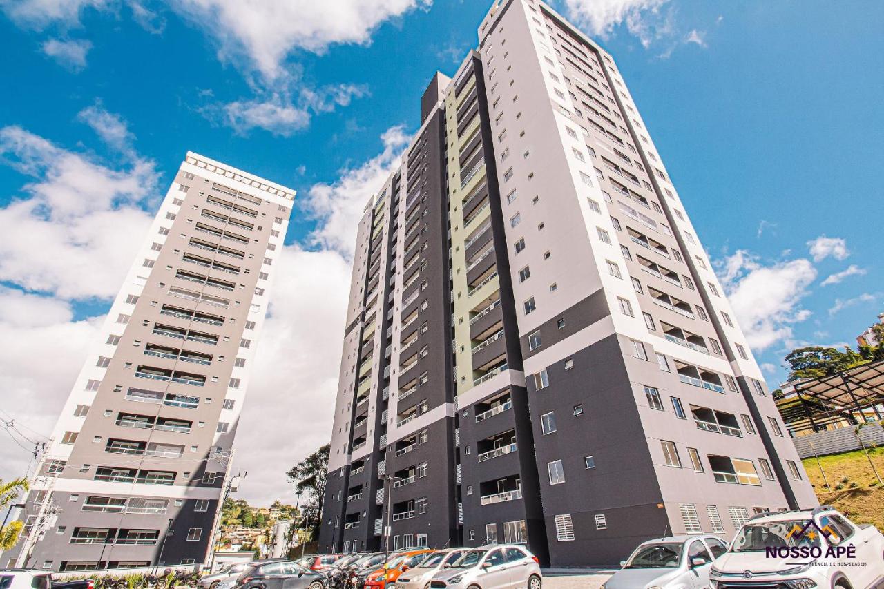 Nosso Apê Teixeiras: 2/4 | Garagem | Acessível NA812T - Chambres d’hôtes