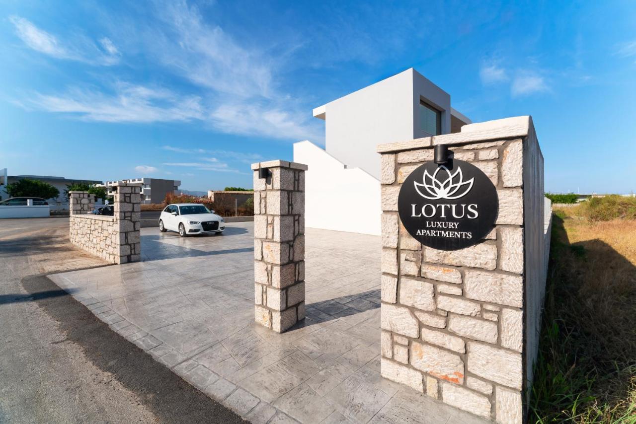 Lotus Luxury Apartments - B&B Kremasti