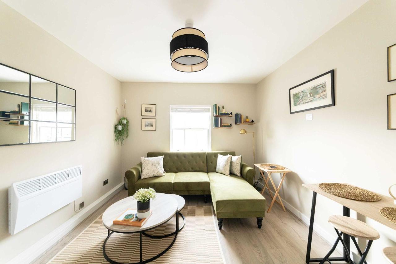 Stylish 1 Bedroom Apartment in Central Liverpool - B&B