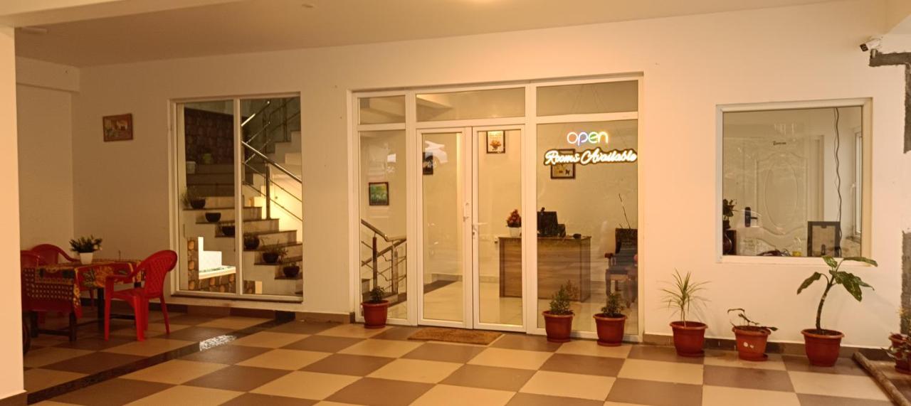 Hornbill Castle - B&B