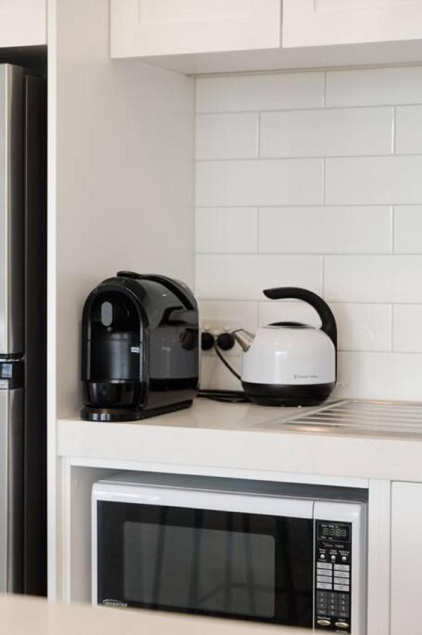 Beach Flat - across the road from the beach - B&B Torquay