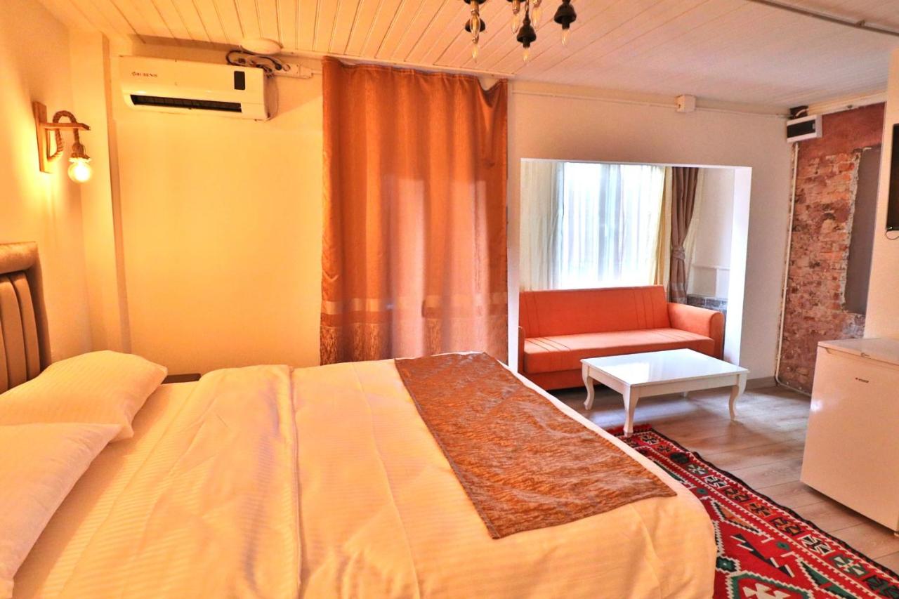 Doppelzimmer mit Balkon