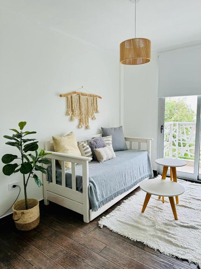 Moderno y Luminoso Departamento - Bed and Breakfast