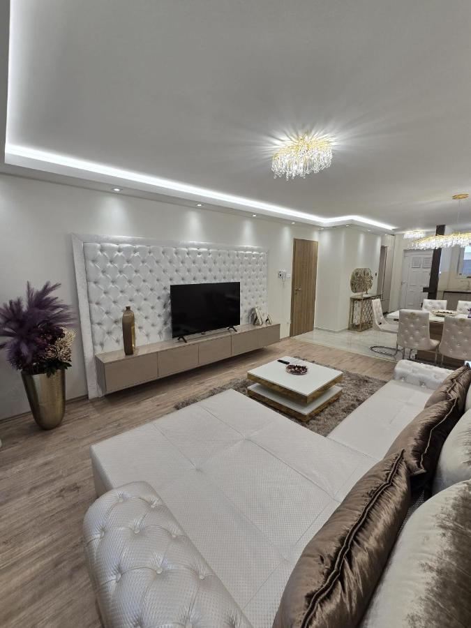 Rebany Apartman 3 - Bed and Breakfast