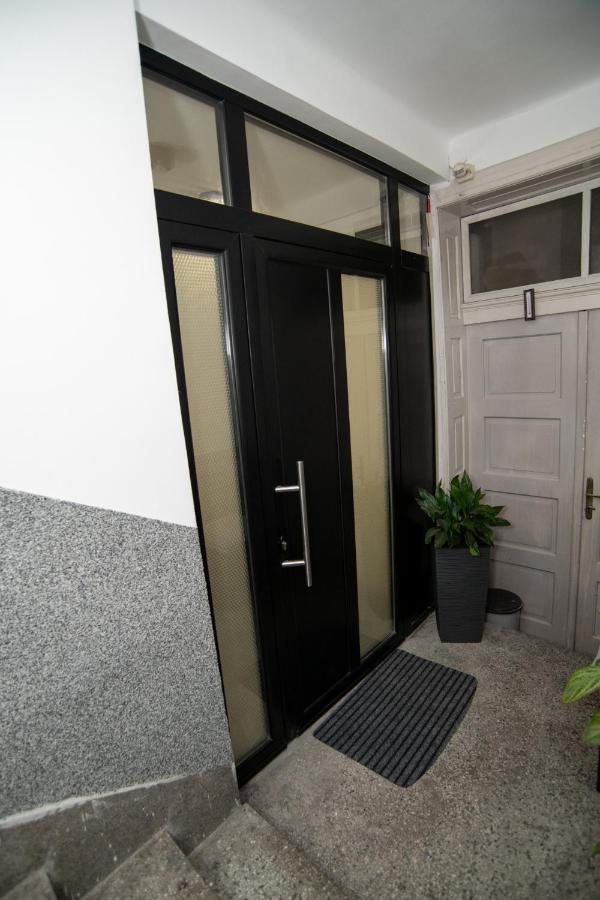 Style and Shine Sunrise Apartment - Ferienwohnung