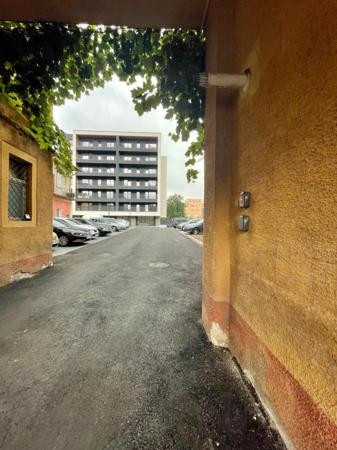 Pure Living Apartment w. Private parking - B&B