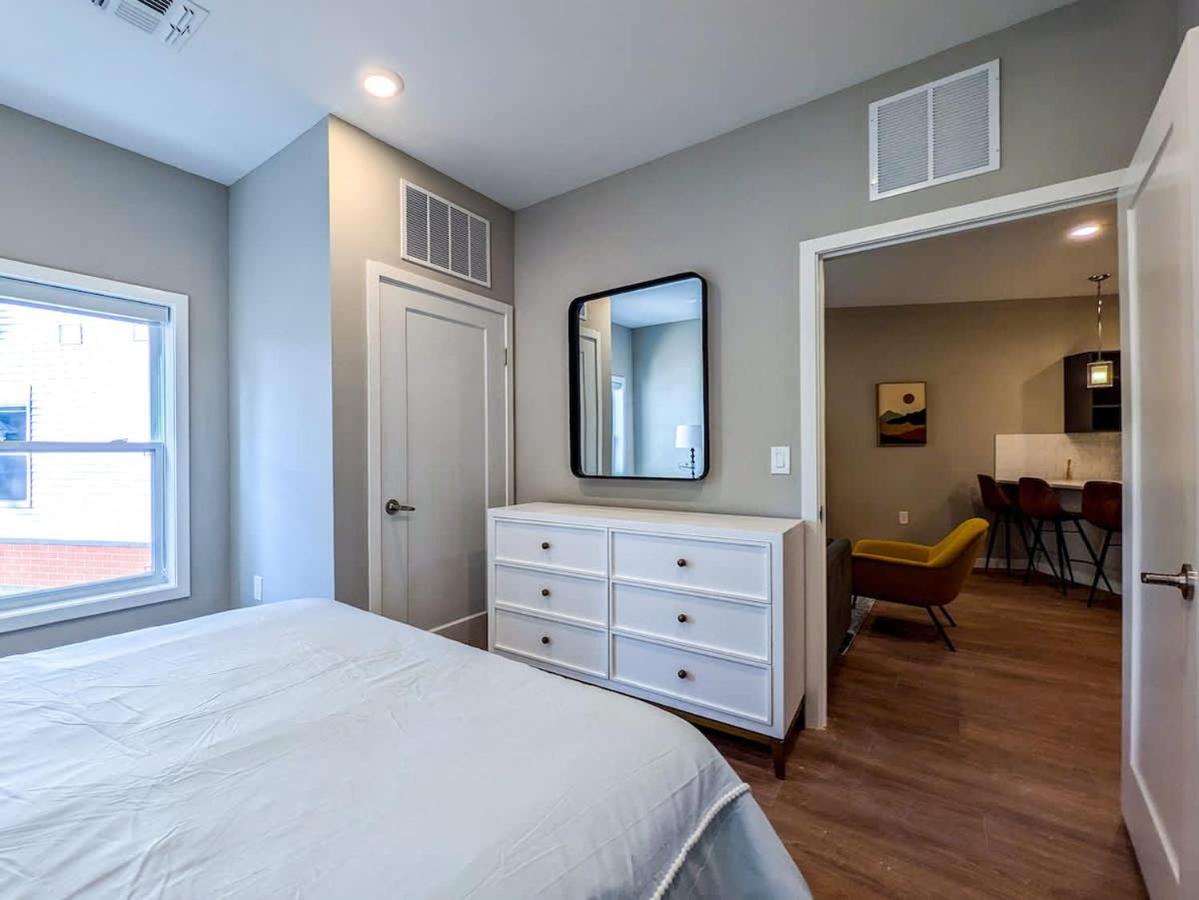 324 Brand New 1 Bedroom 1 Bath 1 Kitchen 1 Liv - B&B