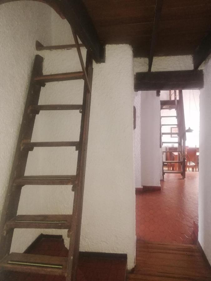 Apartamento amplio y muy bien ubicado - Chambres d’hôtes Bogota