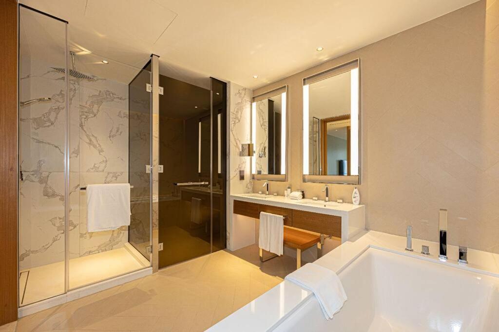 Stunning Address Opera 3Bedroom - B&B Dubai