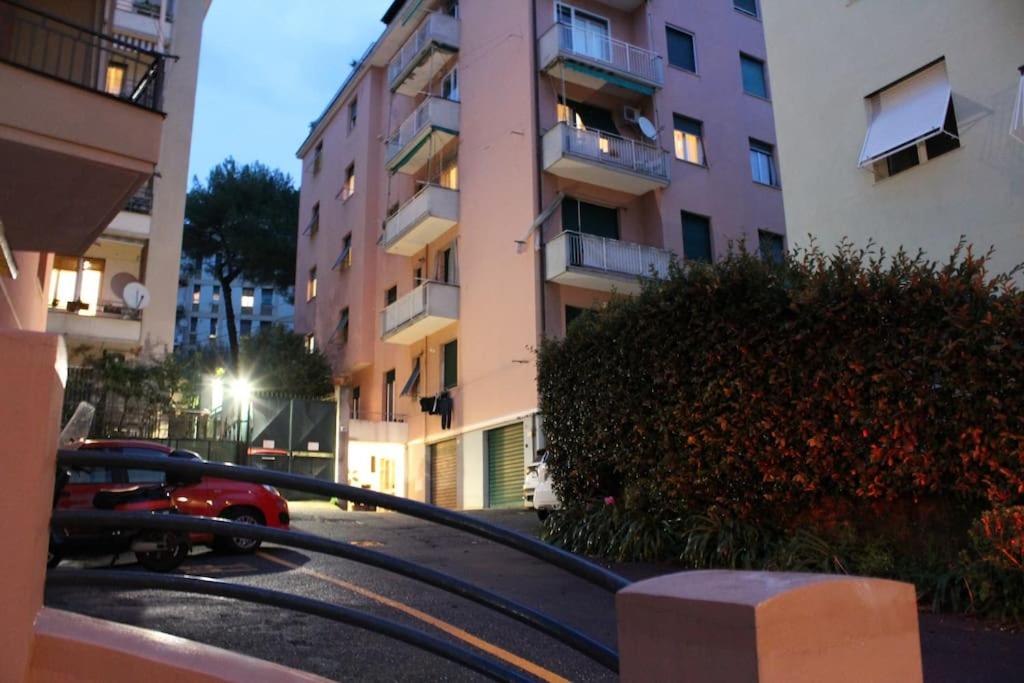 Casa My Home Genova - 14 minuti dal Centro - 5 minuti a piedi dal Gaslini - Bed and Breakfast Genua