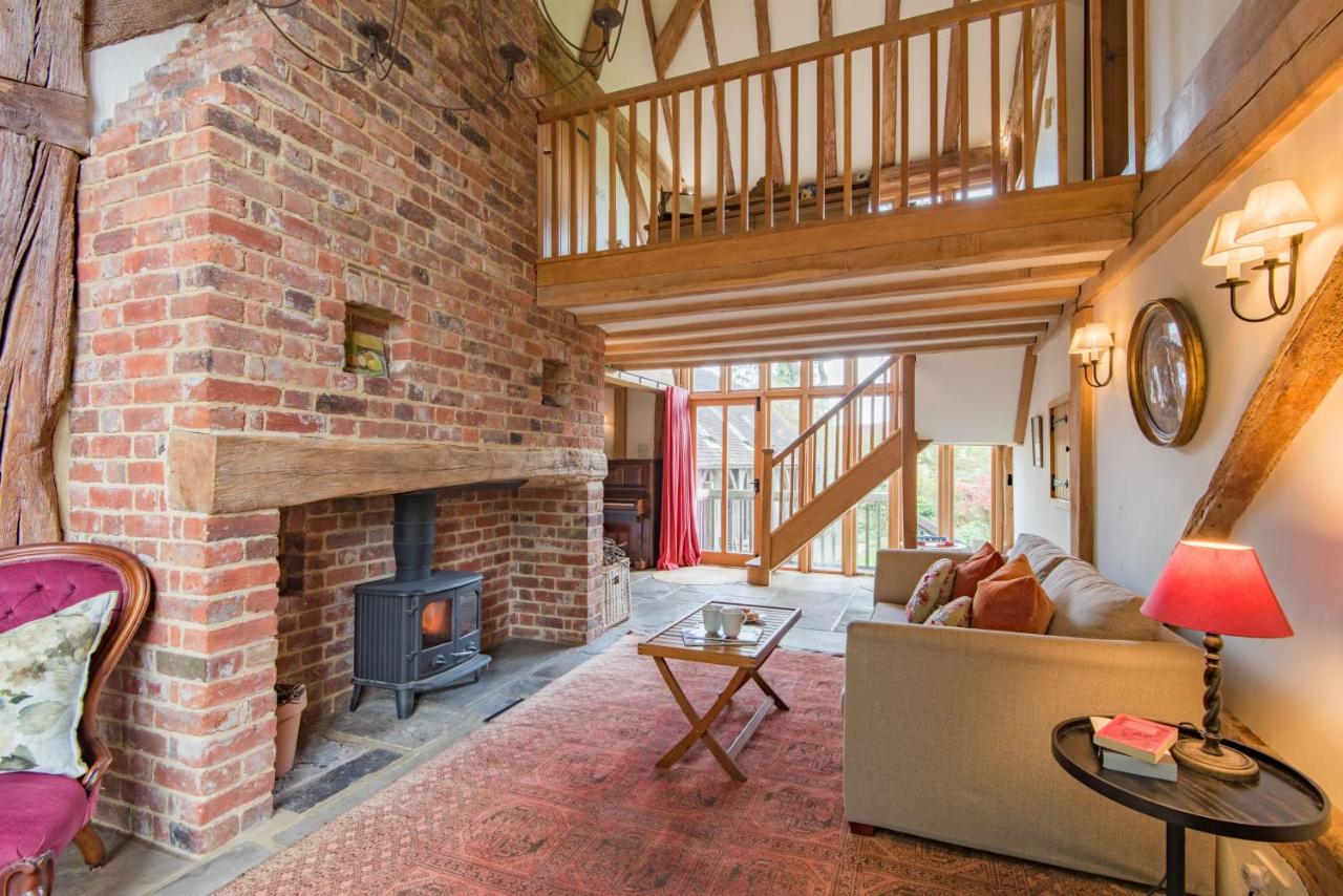 Masketts Barn by Bloom Stays - Chambres d'hôtes Nutley