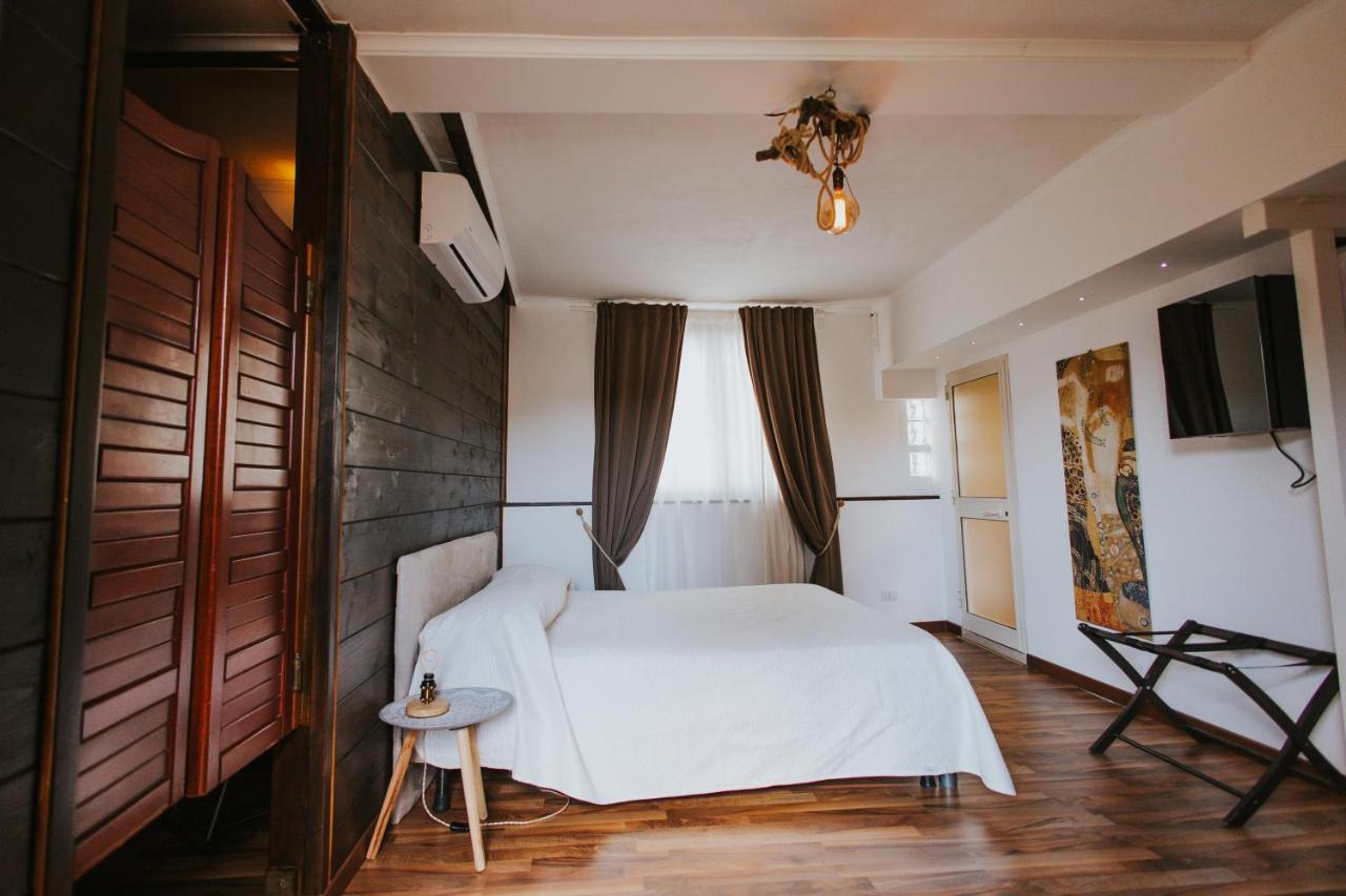 Deluxe Suite with Spa Bath