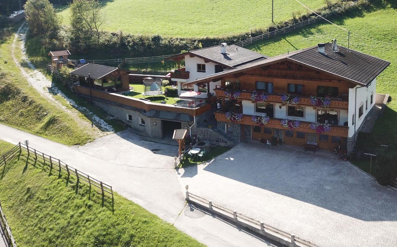 Landhaus Maria - Bed and Breakfast Neustift im Stubaital