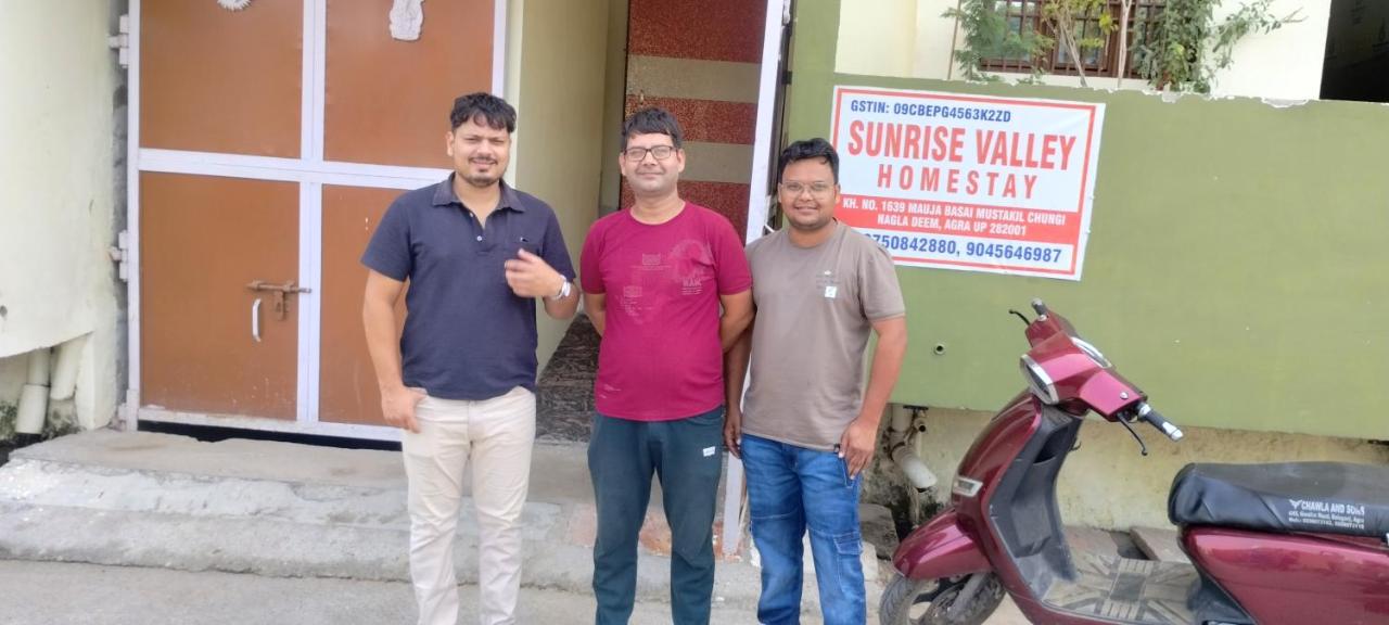 Sunrise Homestay Agra-Rooftop View Taj Mahal - Ferienwohnung