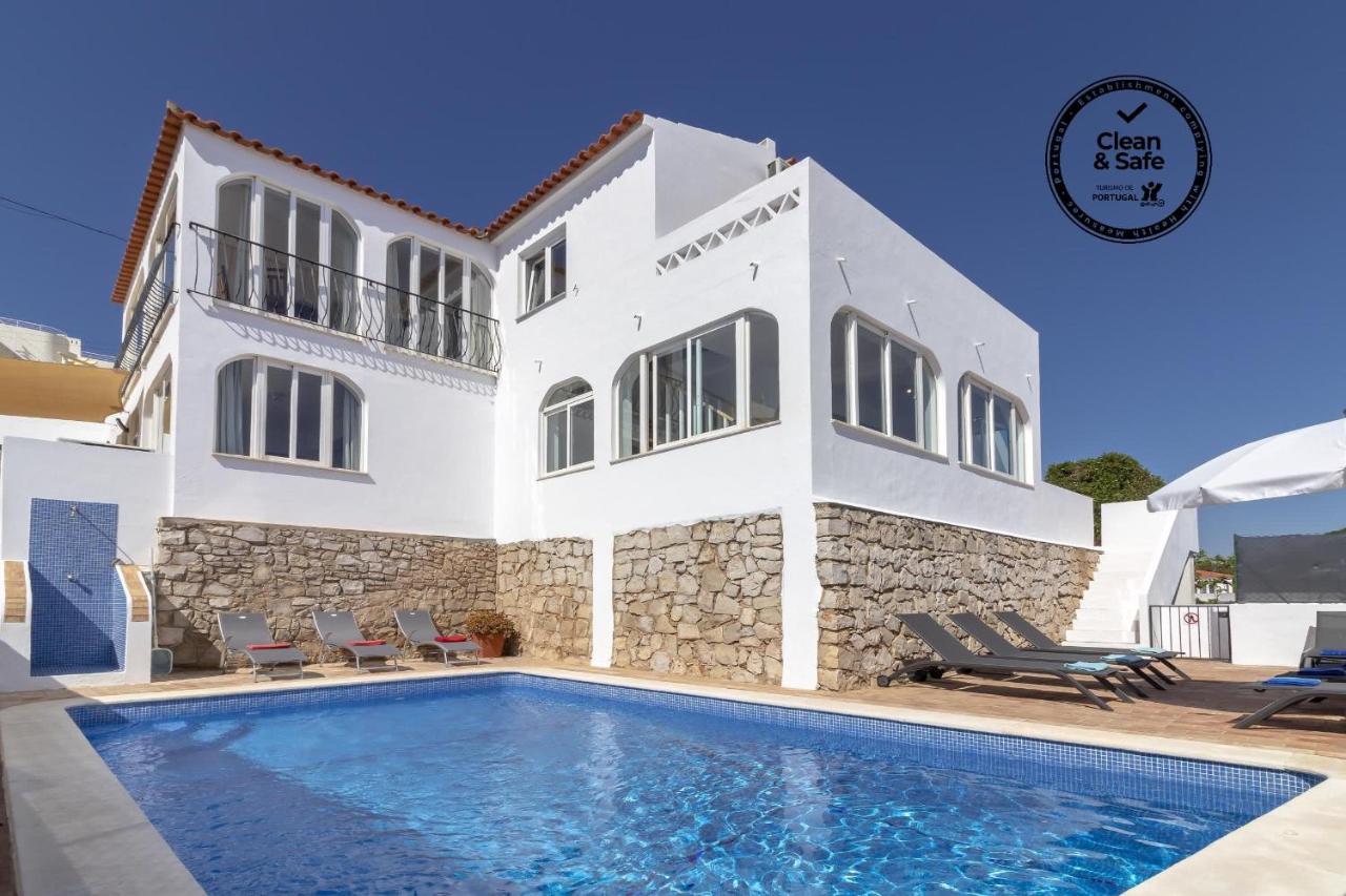 Villa James Heart of Village Ocean Views Pool - B&B Carvoeiro