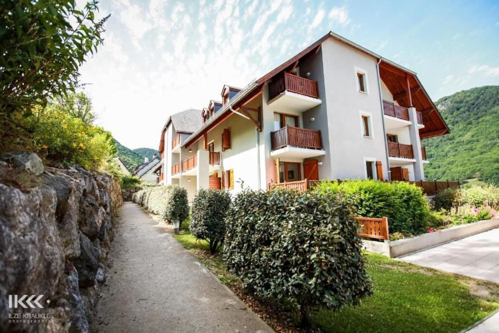Charmant appartement avec terrasse - B&B