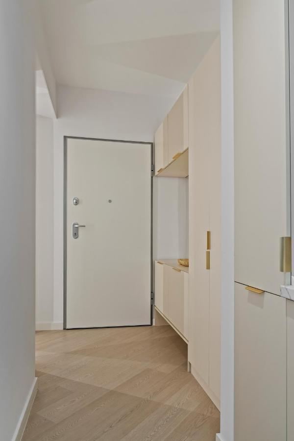 Apartament Luxury Cortina North Residence Pipera - Ferienwohnung