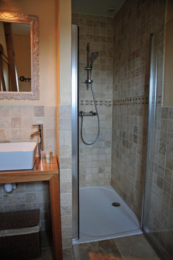 Air-conditioned Room with Pool View