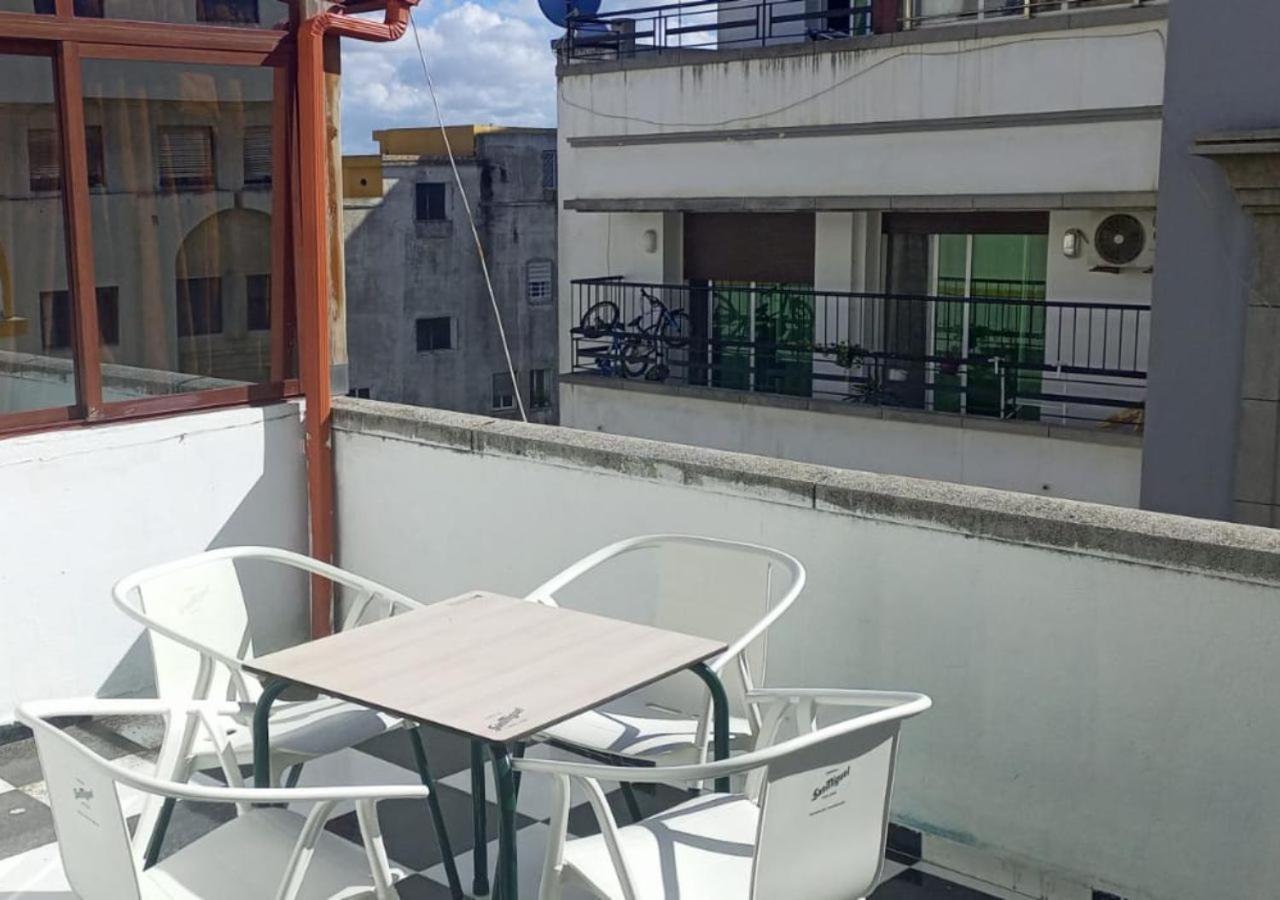 Appartement lumineux en centre-ville avec vue sur Tanger - B&B Tangeri