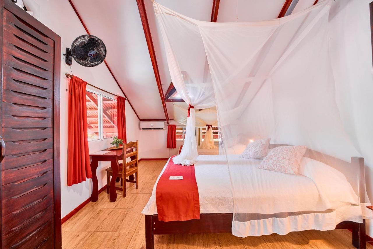 Dreibettzimmer mit Balkon