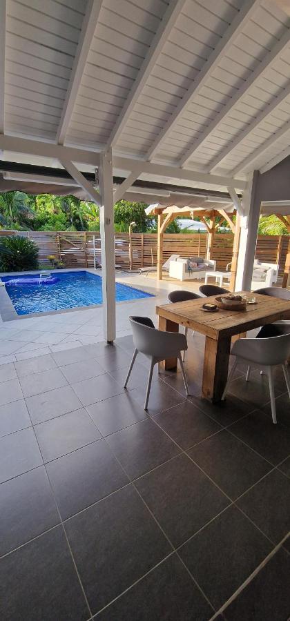 Maison avec piscine privée au Gosier en Guadeloupe - Chambres d’hôtes Caraque