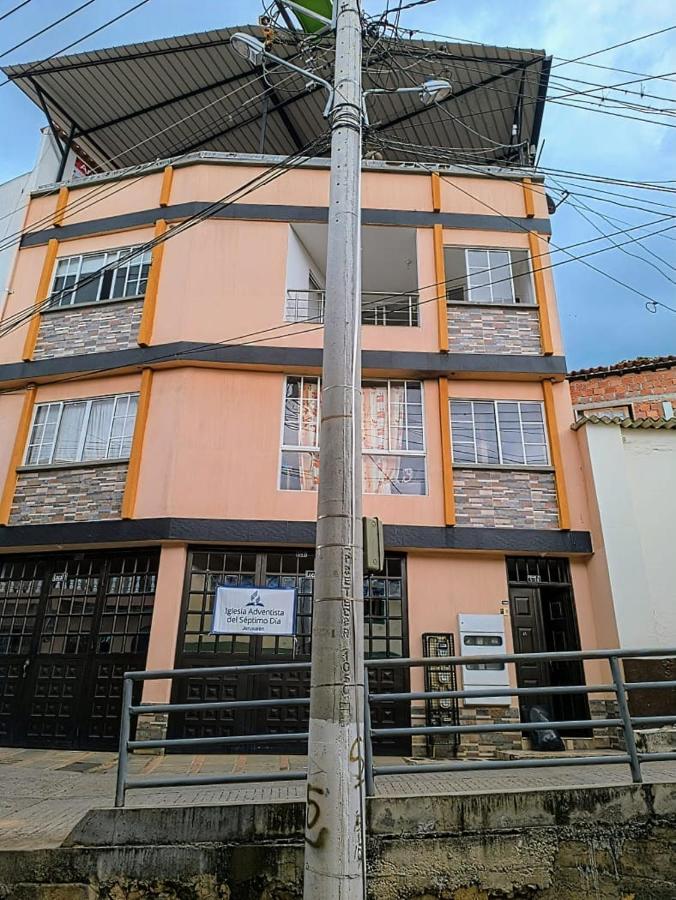 Apartamento Dúplex con Terraza y Jacuzzi en Aratoca - Bed and Breakfast Aratoca