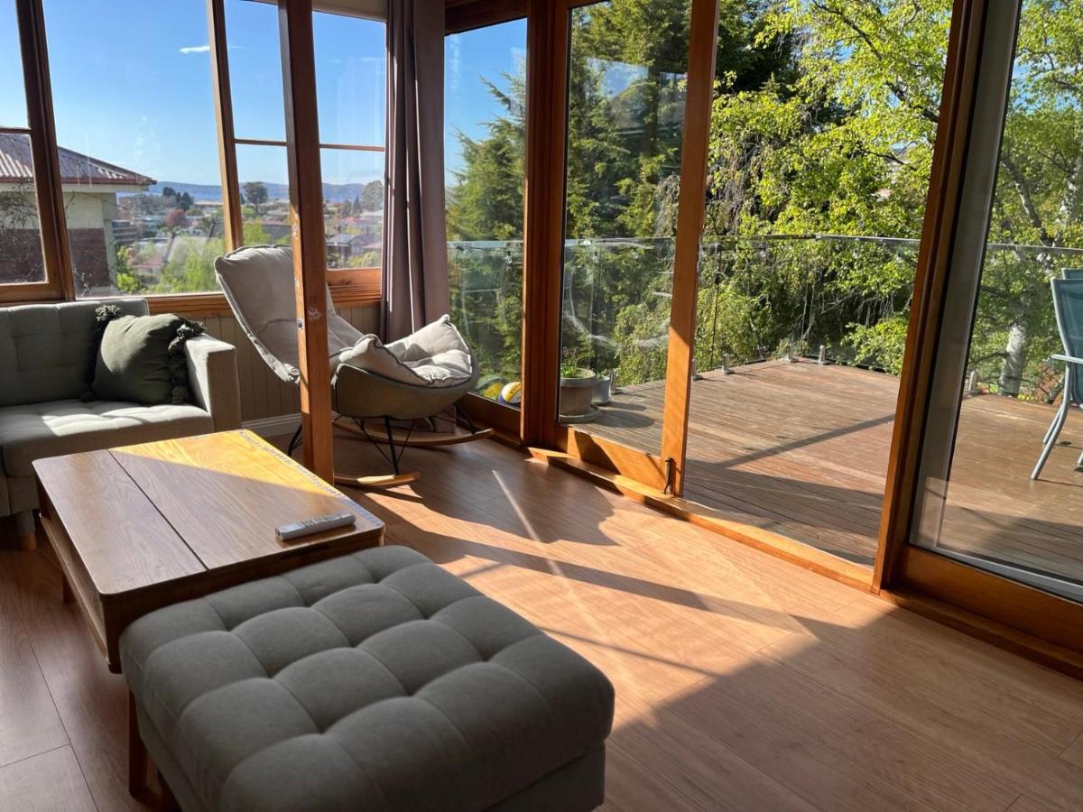 Down to the Green Homestay - Bed and Breakfast West Hobart