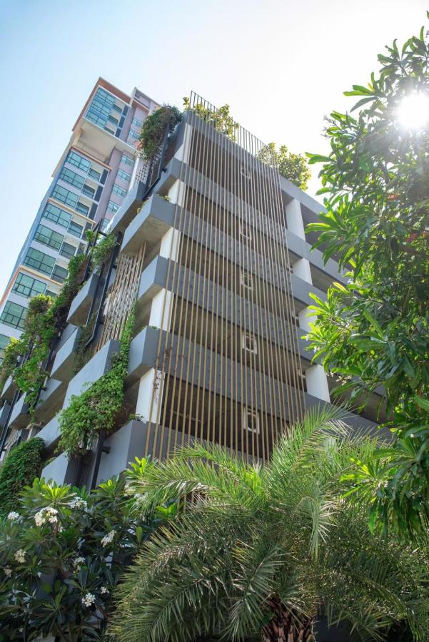 Suvarnabhumi Airport , Bangkok , Sukumvit ,Bts Ekamai-Bangna - Bed and Breakfast