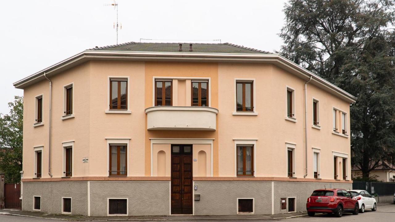 Standard Apartment