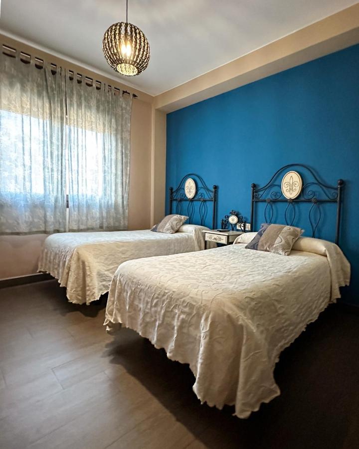 Twin Room with Private Bathroom