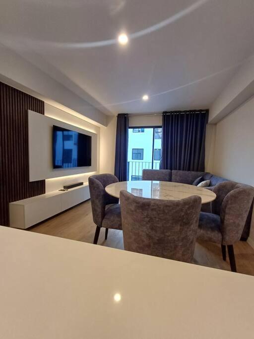 Luxurious Apartment Besso - B&B
