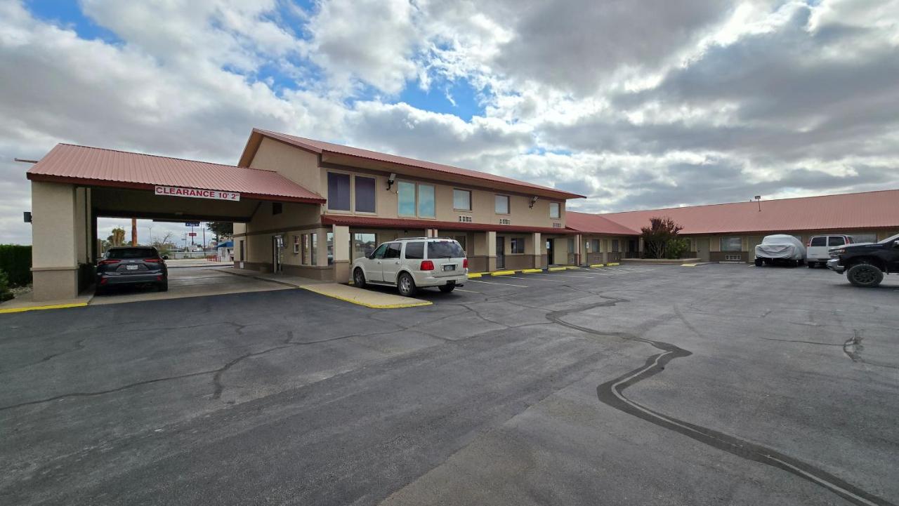 Texan Inn and Suites Monahans - B&B