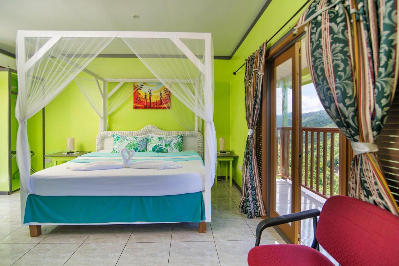 King Suite with Sea View