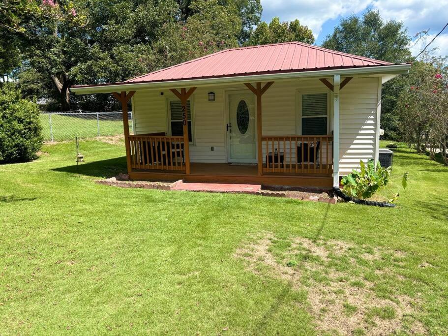 Cozy Family Fun House - B&B