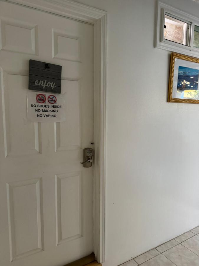 San Francisco Private Room and Bathroom - Free Street Parking - B&B