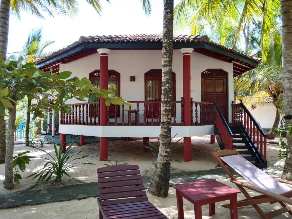 Bungalow with Garden View