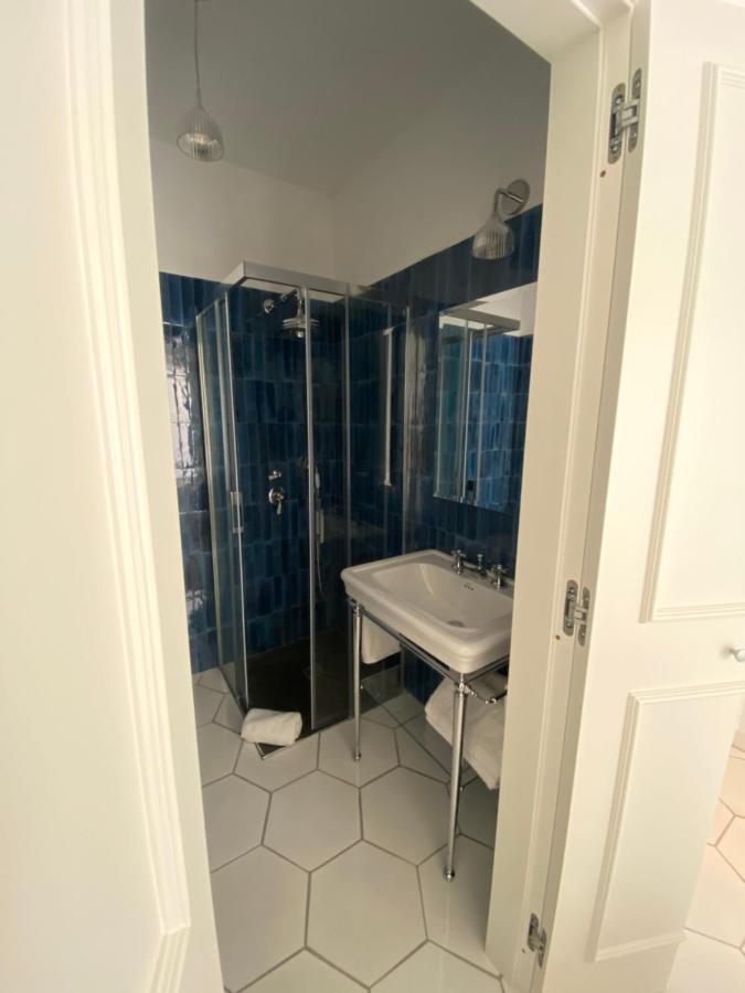 Deluxe Double Room with Side Sea View