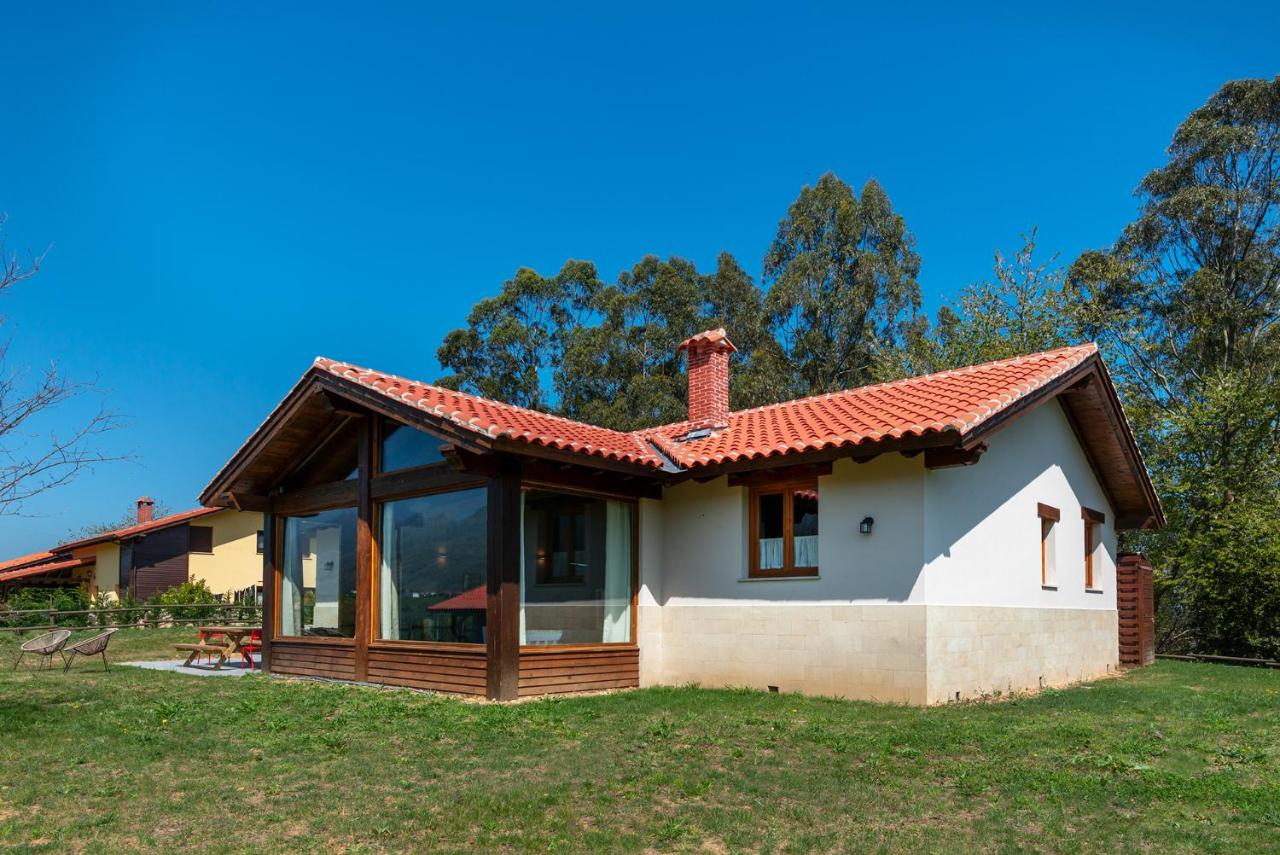 Casa 8plazas, 7km de la playa La Franca, Asturias - Bed and Breakfast